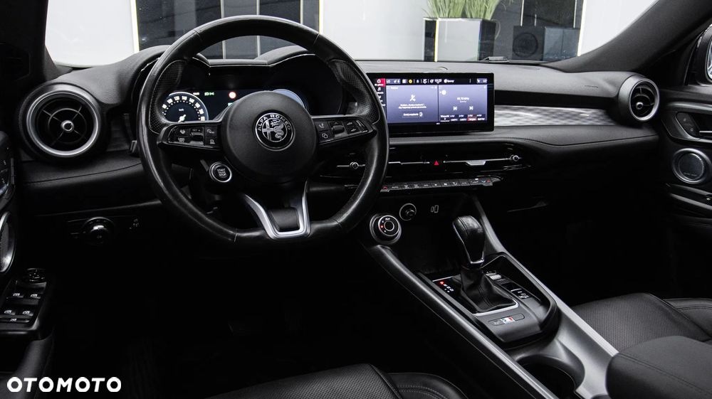 Alfa Romeo Tonale 1.5 T4 GSE mHEV TI DCT - 14