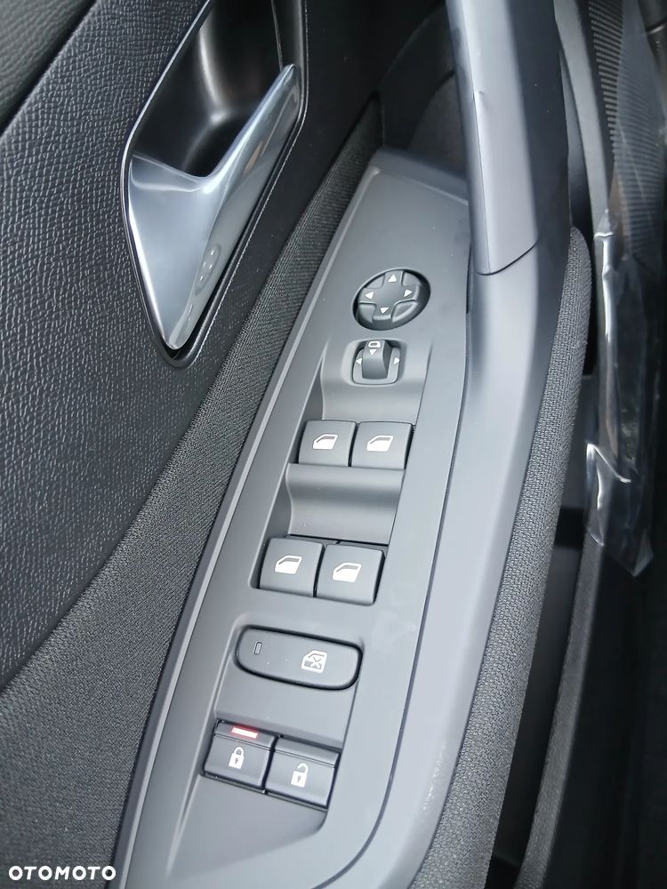 Peugeot 308 1.5 BlueHDi Business S EAT8 - 15