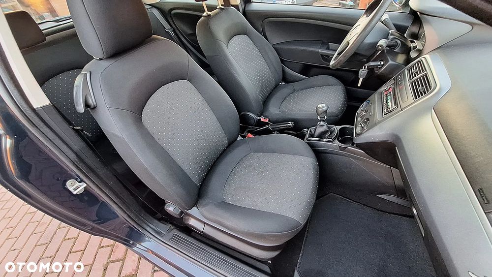 Fiat Grande Punto - 13