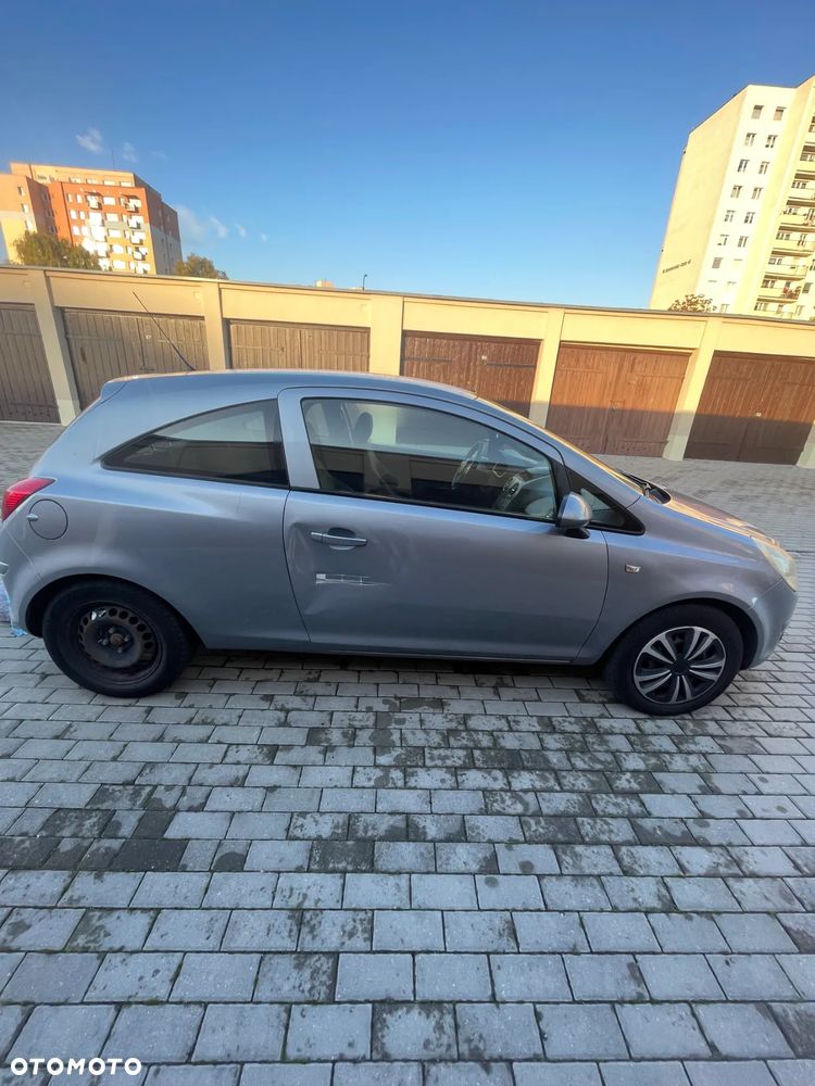 Opel Corsa 1.2 16V Enjoy - 4