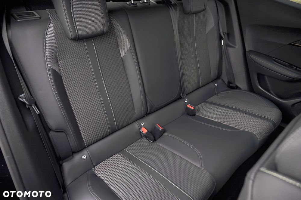 Peugeot 2008 PureTech 130 Stop&Start GT-Line Edition - 26