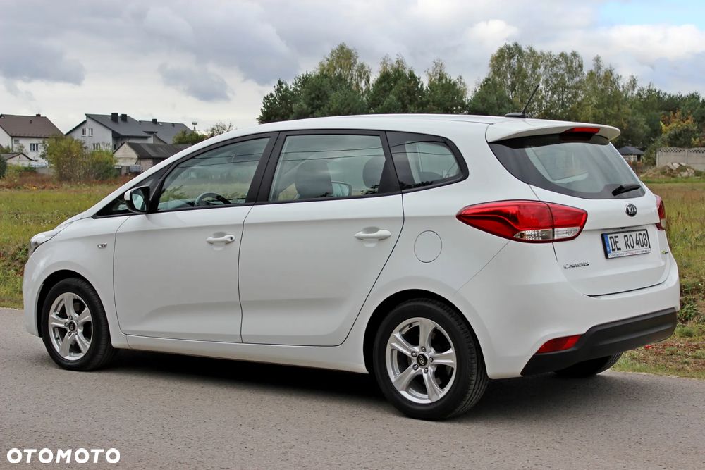 Kia Carens 2013 photo 4