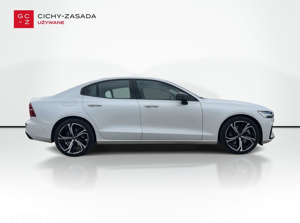 Volvo S60 B5 B AWD Ultimate Dark - 6