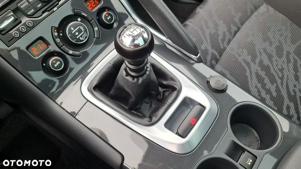Peugeot 3008 155 THP Premium - 23