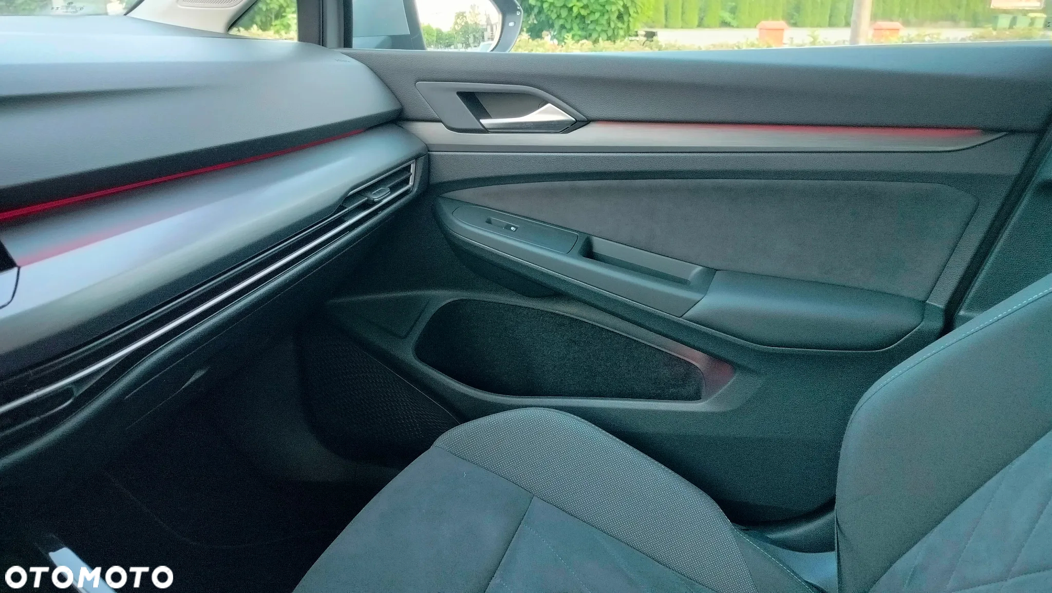 Volkswagen Golf VIII 1.5 TSI EVO Style - 31
