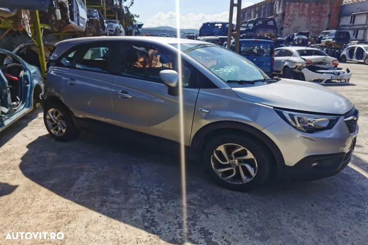 compresor clima alternator electromotor vas lichid parbriz expansiune pompa de benzina plutitor carcasa filtru ulei aer pompa abs frana  Opel Crossland X an 2018, motor 1.2 benzina cod motor HN01 (B12XHL) Dezmembrez - 2