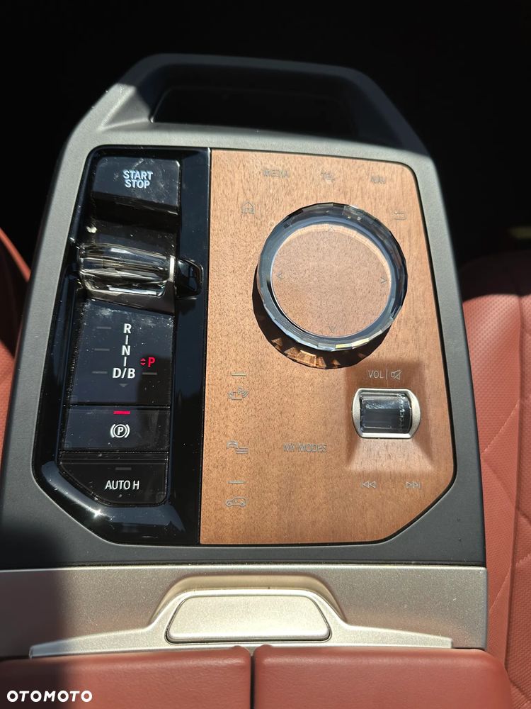 BMW iX xDrive60 111.5kWh - 19