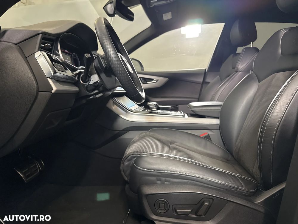 Audi Q8 - 24