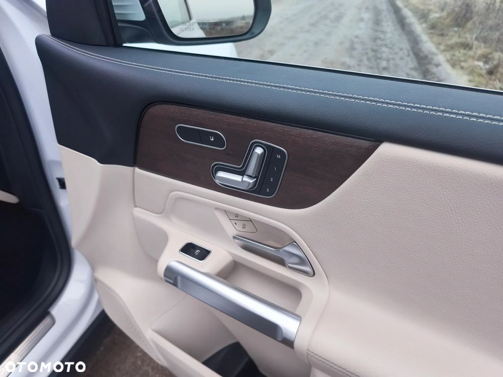 Mercedes-Benz GLB 250 8G-DCT Progressive - 9