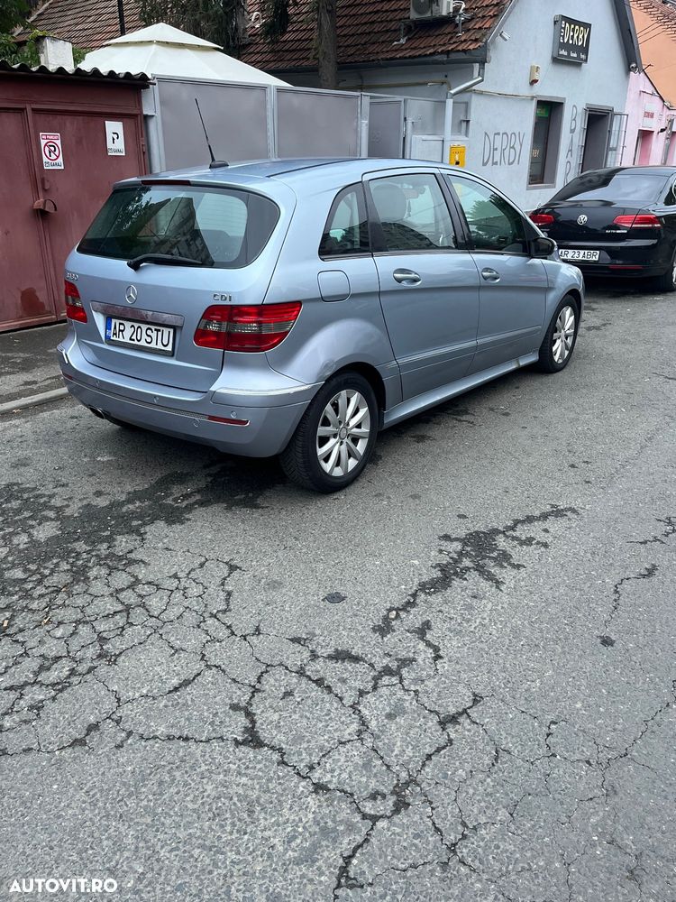 Mercedes-Benz B - 6