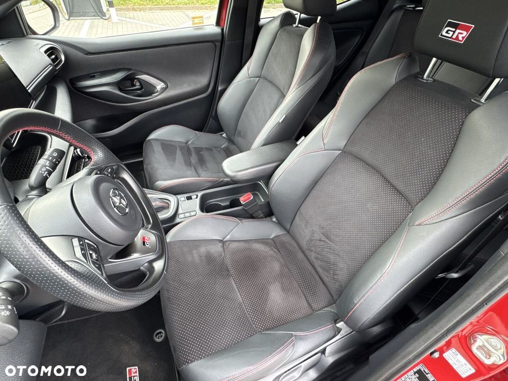 Toyota Yaris - 11
