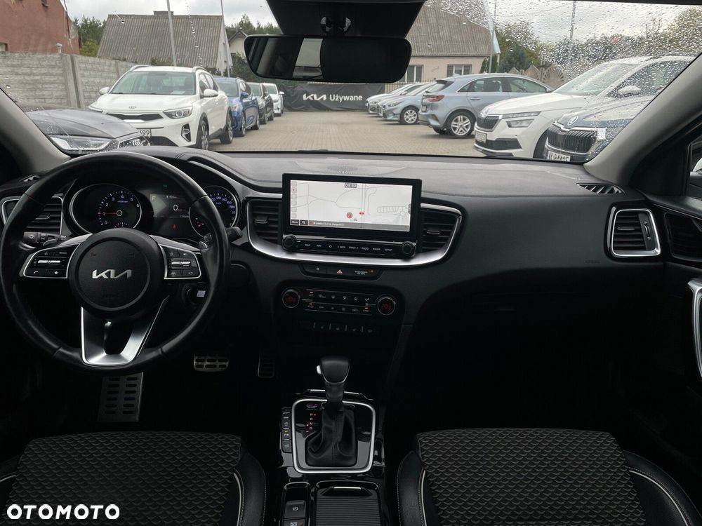 Kia Ceed 1.5 T-GDI Business Line DCT - 19