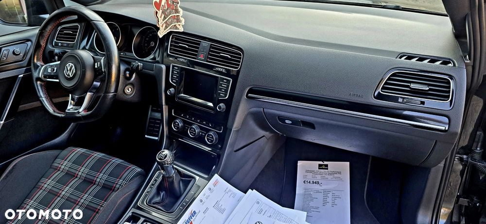 Volkswagen Golf GTI Performance BlueMotion Technology - 18