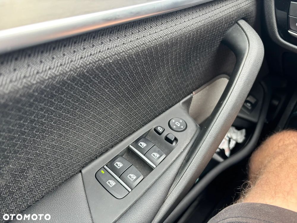 BMW Seria 5 530i xDrive Luxury Line sport - 20