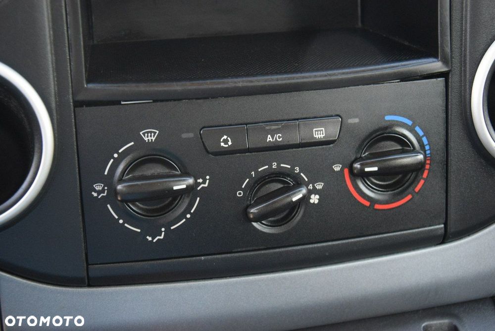 Citroën Berlingo Multispace e-HDi 90 FAP Selection - 26