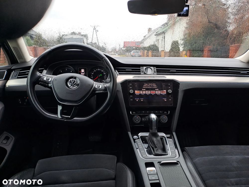 Volkswagen Passat 2.0 TDI SCR Highline DSG - 8
