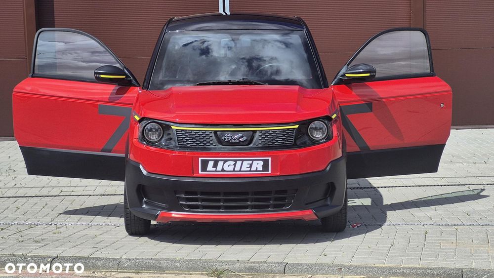 Ligier JS50 - 27