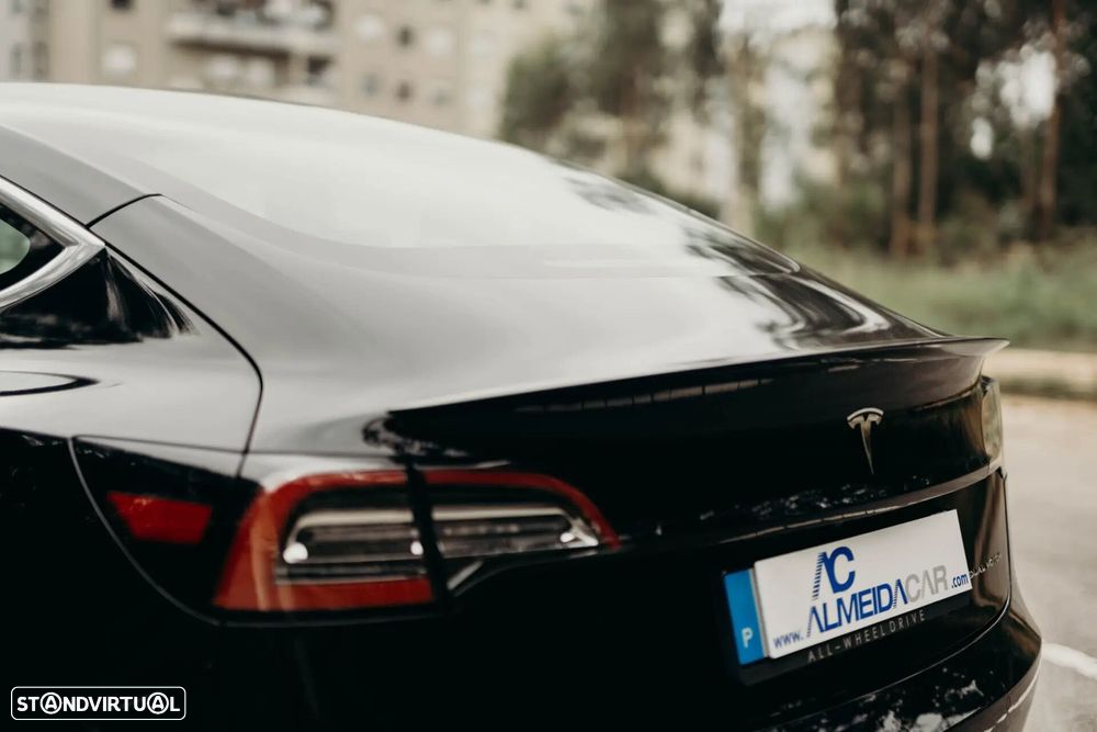 Tesla Model 3 Long Range AWD Dual Motor - 32