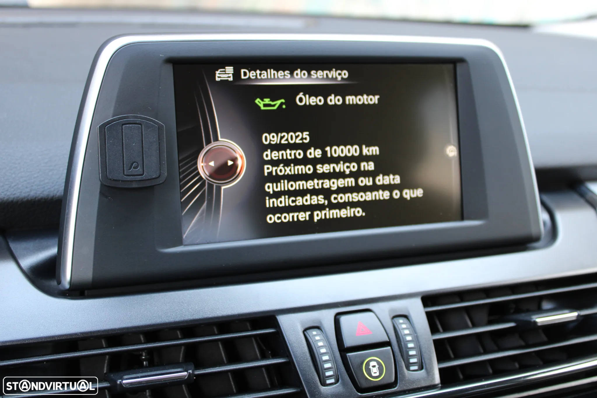 BMW 218 Active Tourer d Advantage Auto - 38