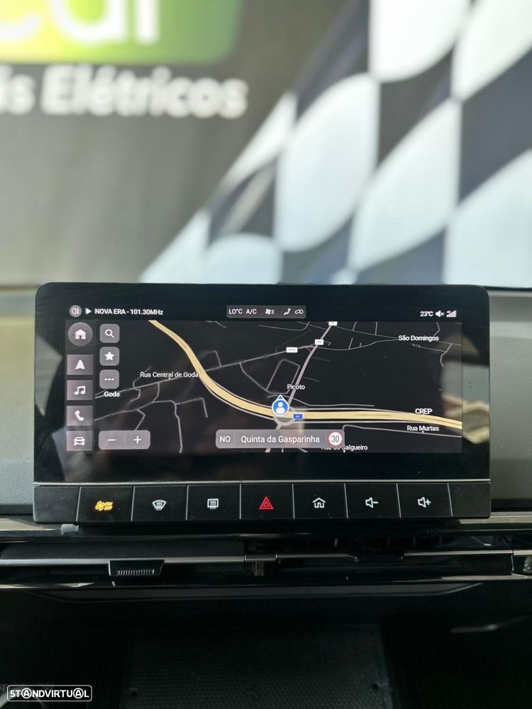 MG MG4 64 kWh Luxury - 14