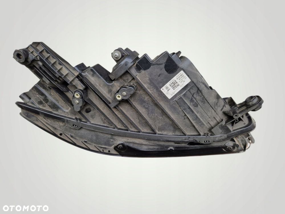 VW VOLKSWAGEN PASSAT B8 LIFT PRZEDNIA LAMPA PRAWA FULL LED USZKODZONE SZKŁ - 2