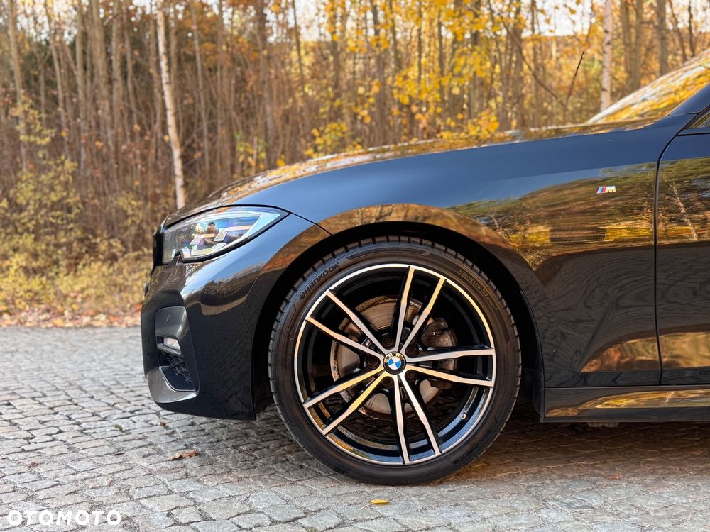 BMW Seria 3 320d Touring M Sport - 12