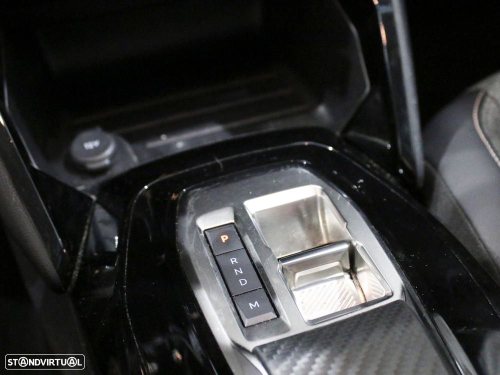 Peugeot 208 1.2 Hybrid Allure e-DCS6 - 21