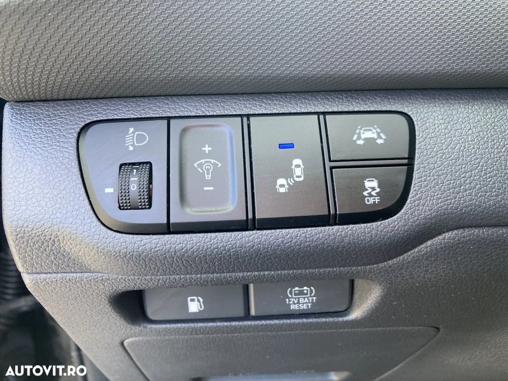 Hyundai IONIQ - 9