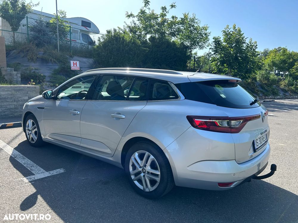 Renault Megane - 5