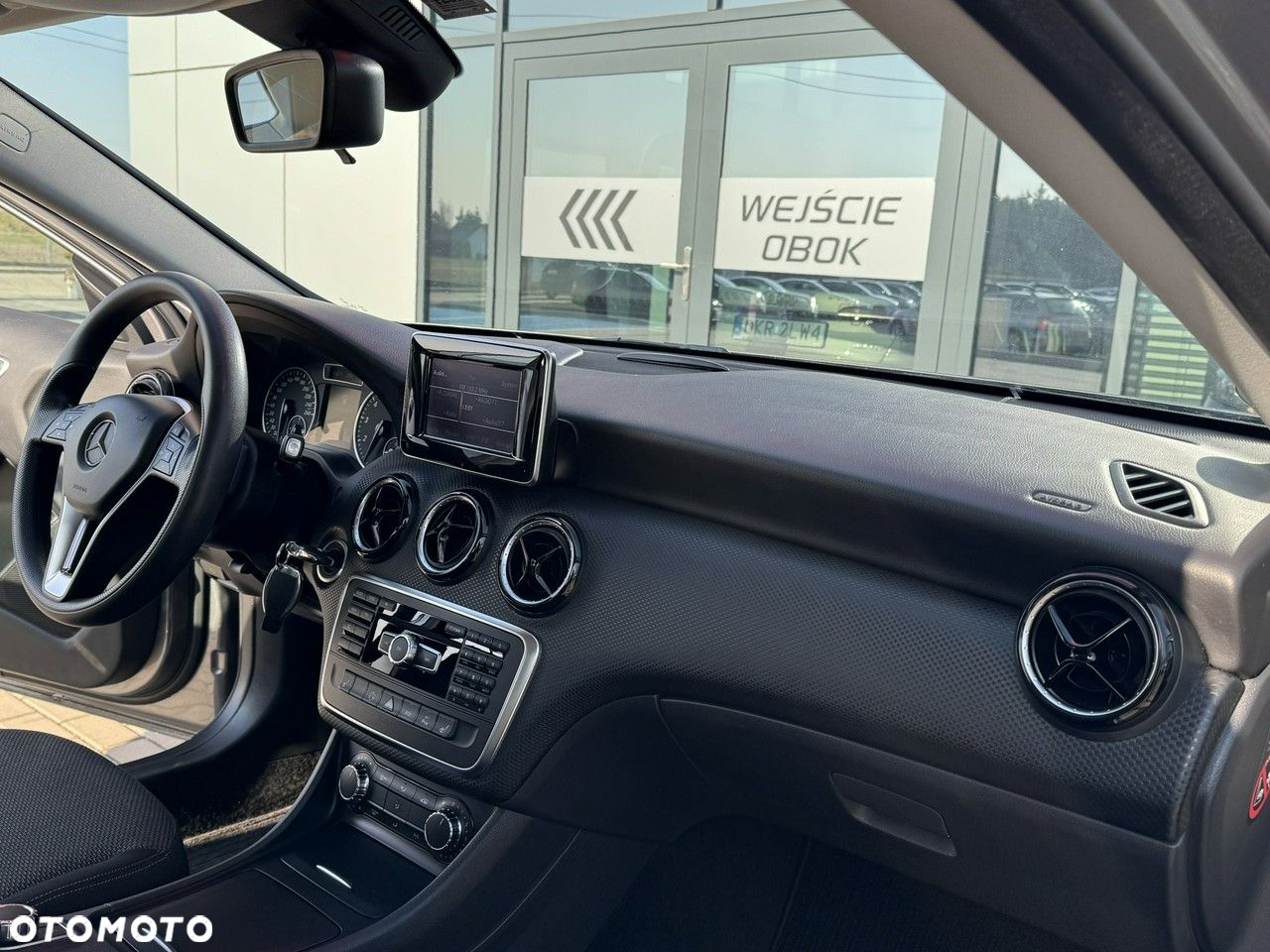 Mercedes-Benz Klasa A 180 (BlueEFFICIENCY) 7G-DCT Urban - 15