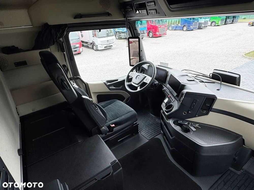 Mercedes-Benz ACTROS 1851 GIGA SPACE / ACC /SALONKA / NAVIGACJA / DWA ŁÓŻKA - 32