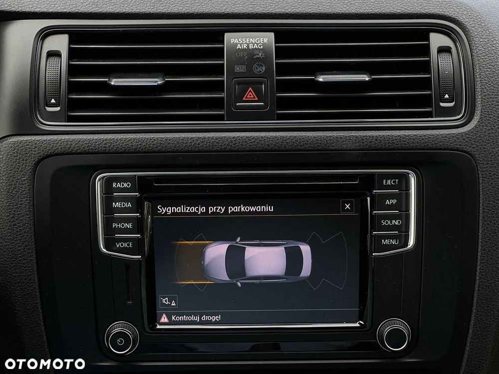 Volkswagen Jetta - 21