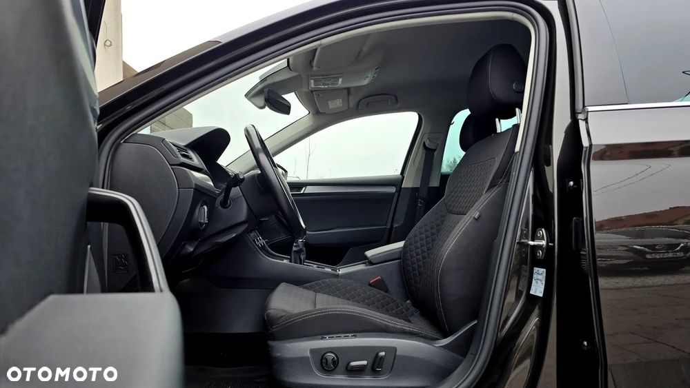 Skoda Superb 2.0 TDI Style - 18