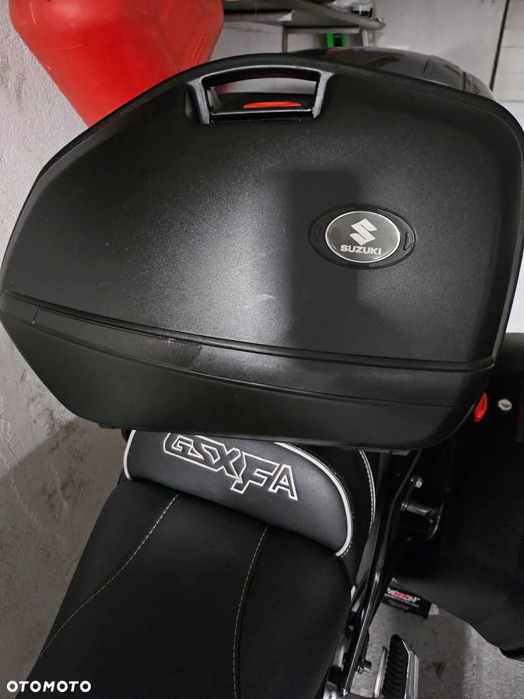 Suzuki GSX - 15
