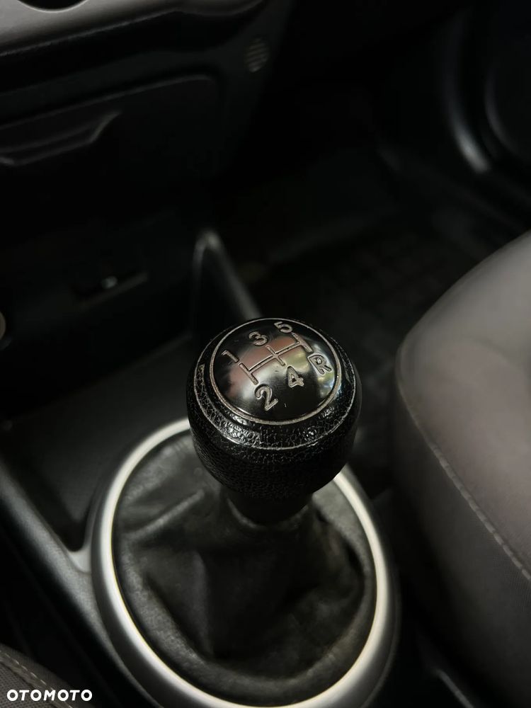 Hyundai i20 - 23