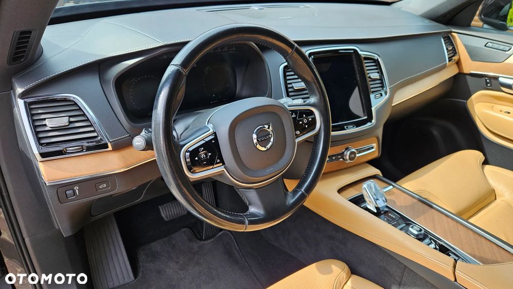 Volvo XC 90 B5 D AWD Inscription 7os - 23