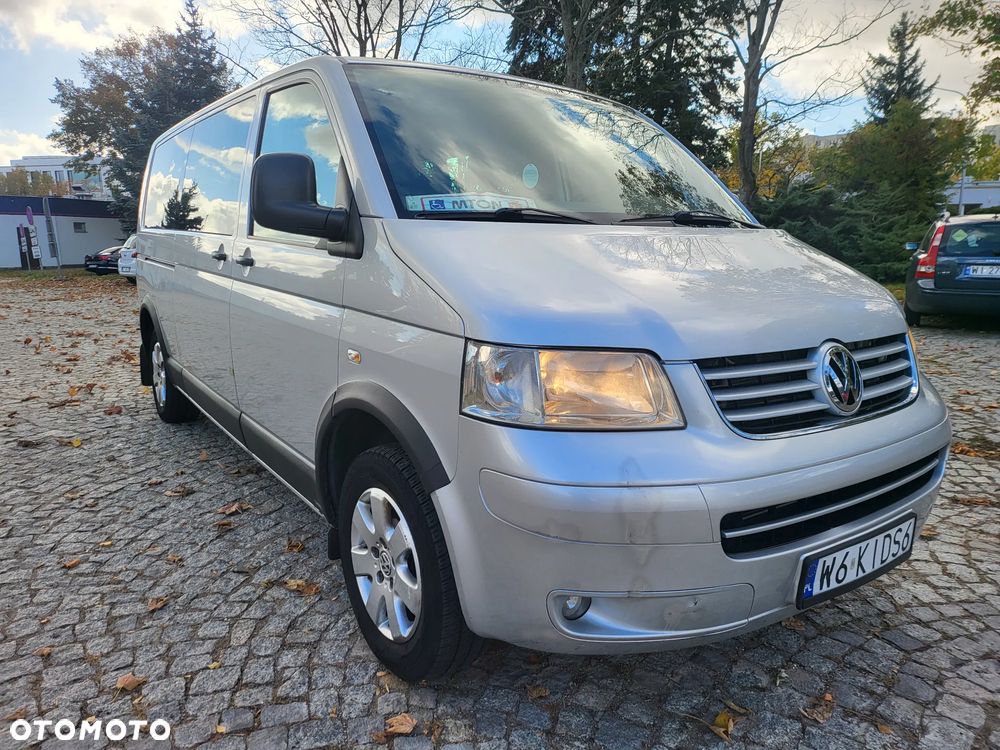 Volkswagen Caravelle - 7