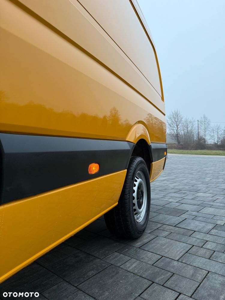 Mercedes-Benz Sprinter - 15