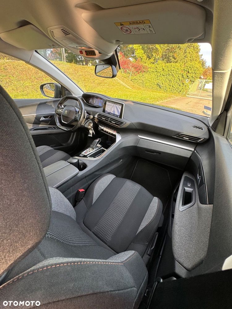 Peugeot 3008 - 11