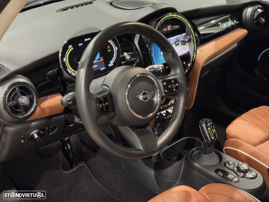 MINI 3 Portas Cooper SE Camden Edition - 16