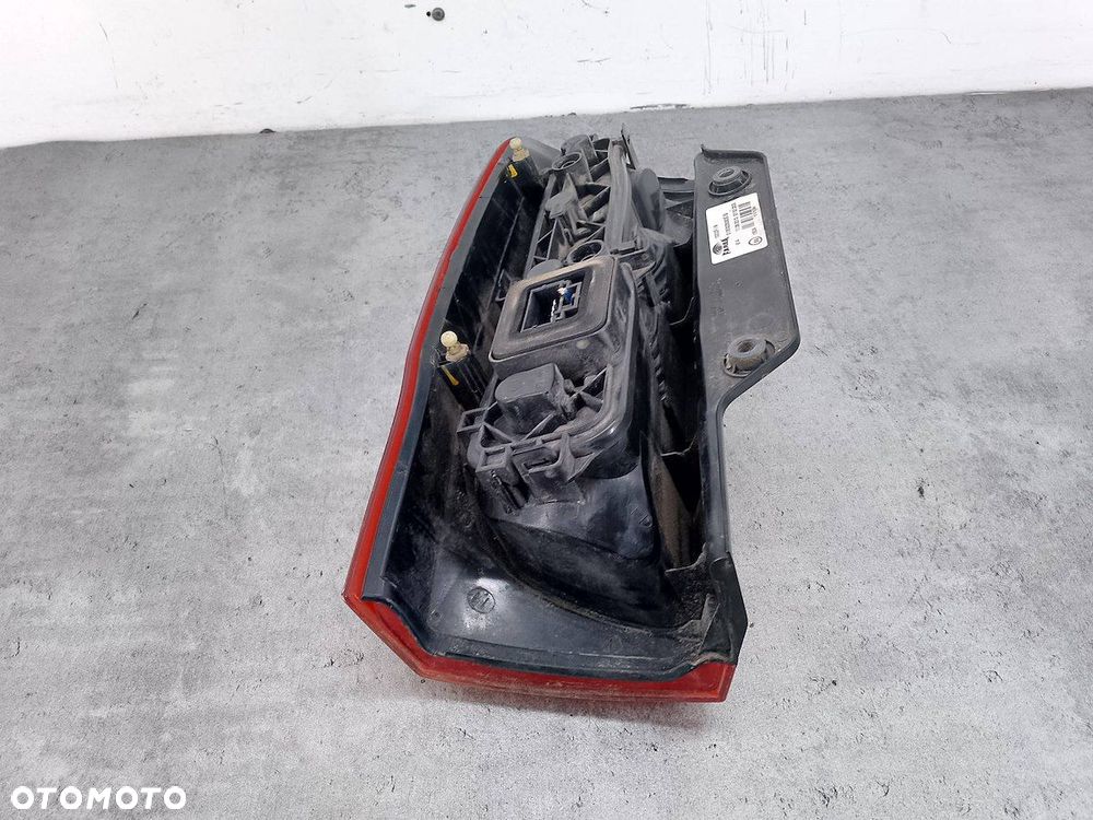 LAMPA TYLNA PRAWA CITROEN NEMO 01353205080E  13202F - 2