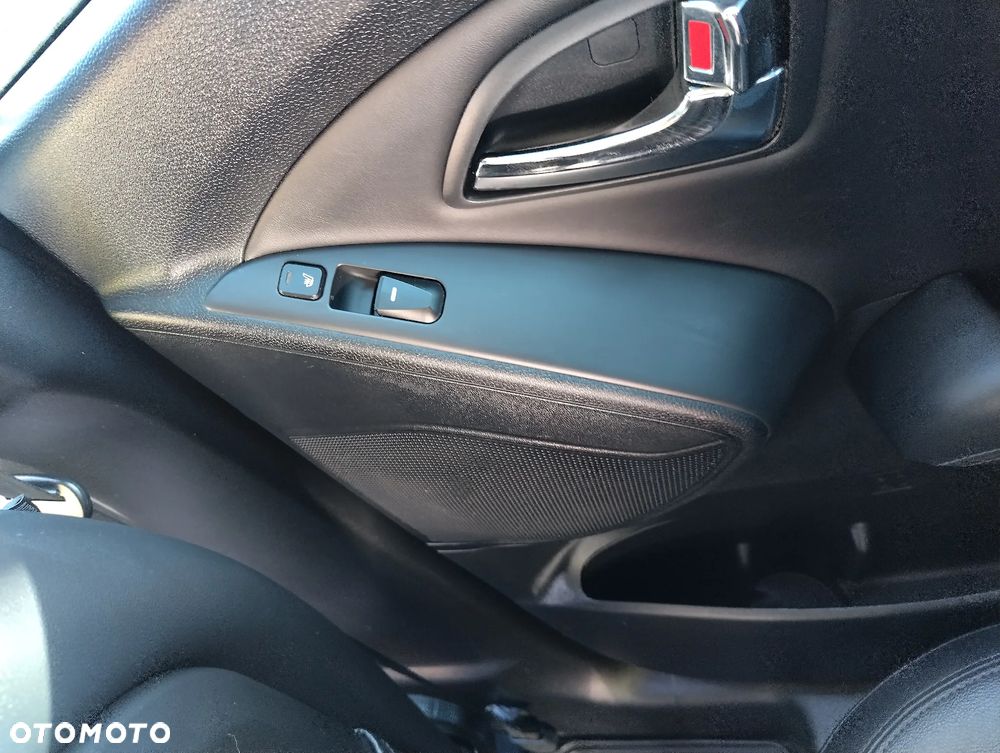 Hyundai ix35 2.0 4WD Premium - 8