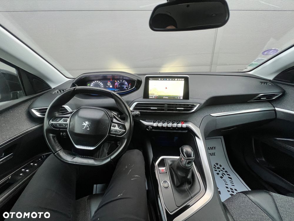 Peugeot 3008 PureTech 130 Stop & Start GPF Allure - 18