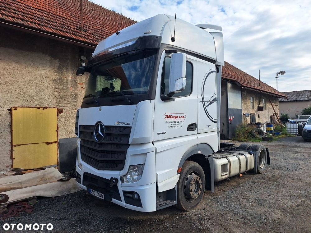 Versalift Actros 1845 - 1