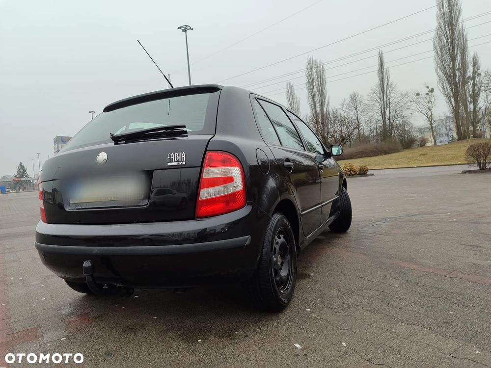 Skoda Fabia 1.4 16V Ambiente - 4