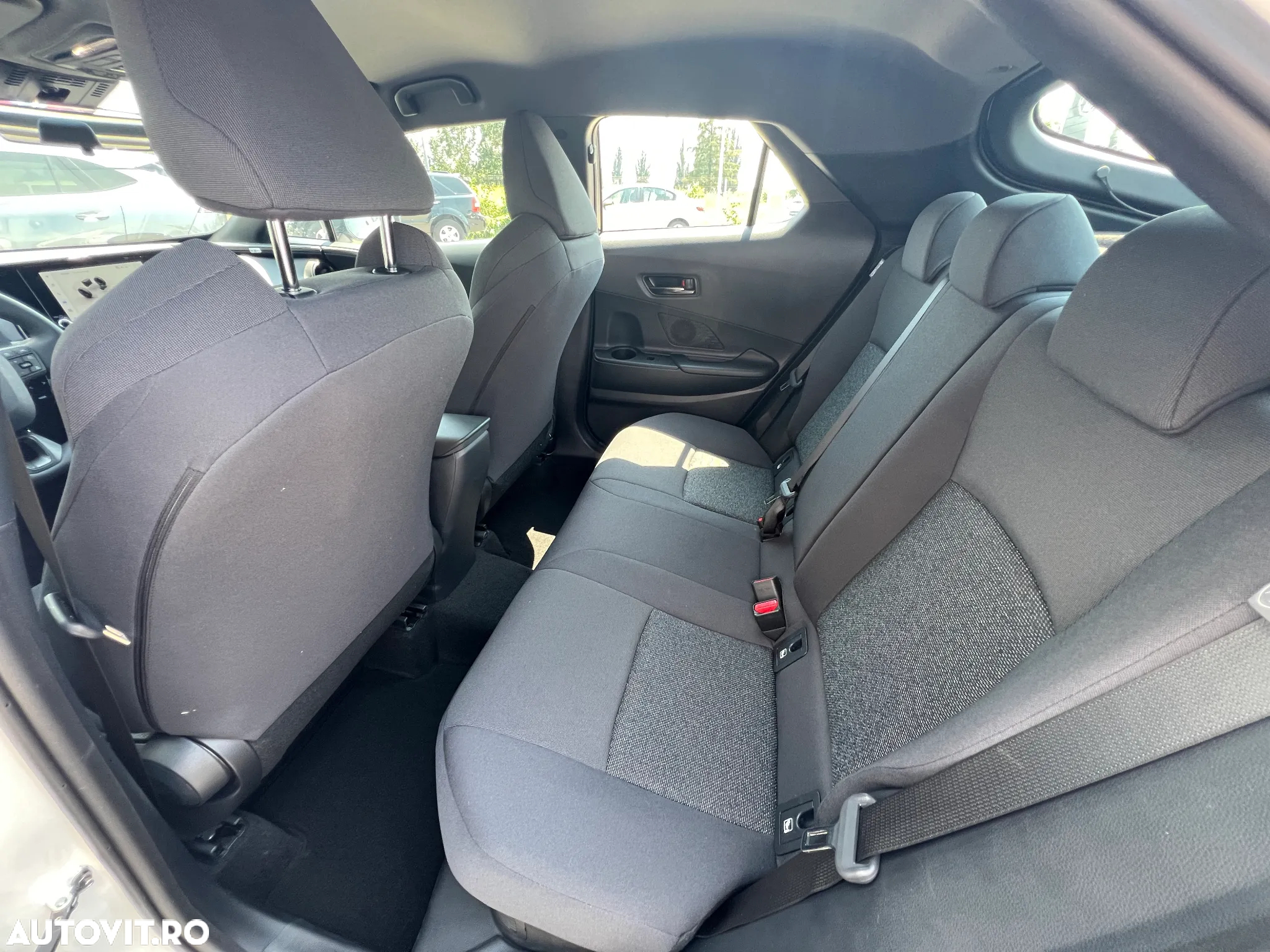 Toyota C-HR - 8
