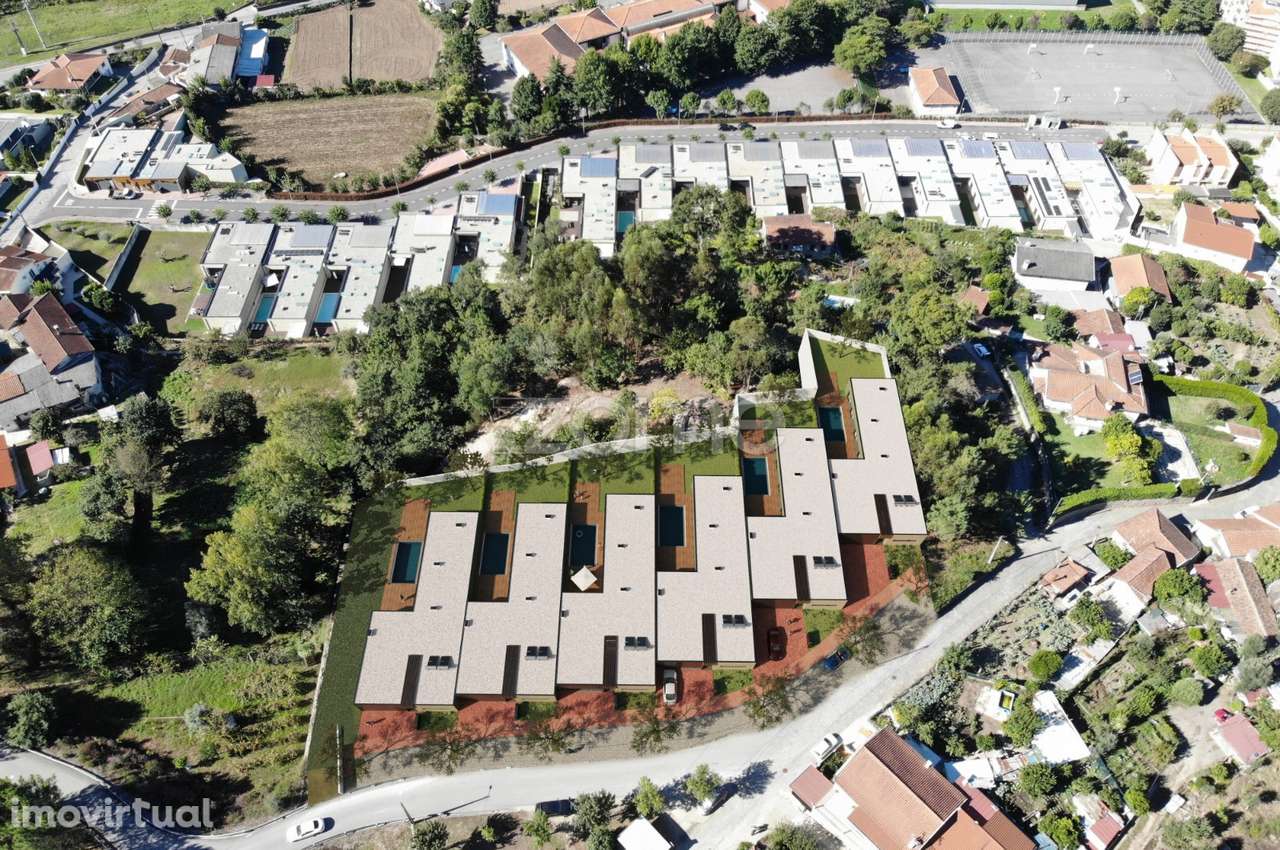 Moradia T4, 513m2, Celeiros - Braga - Grande imagem: 2/24