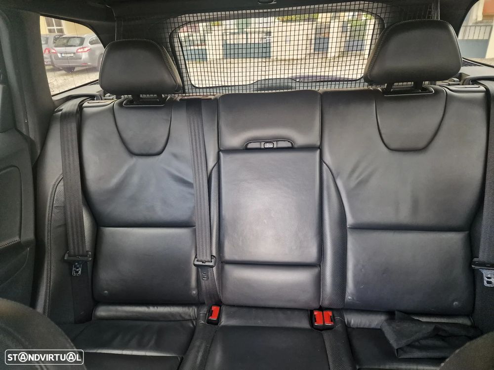 Volvo XC 60 2.0 D4 R-Design Momentum Geartronic - 5