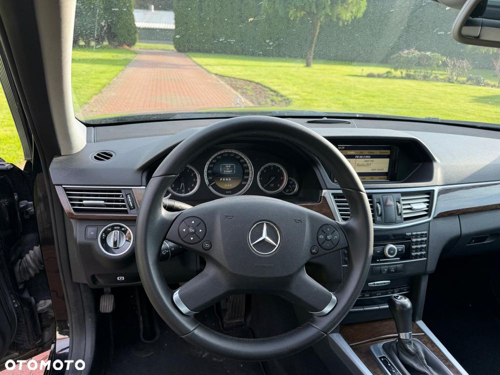 Mercedes-Benz Klasa E 250 CDI 4Matic 7G-TRONIC - 10