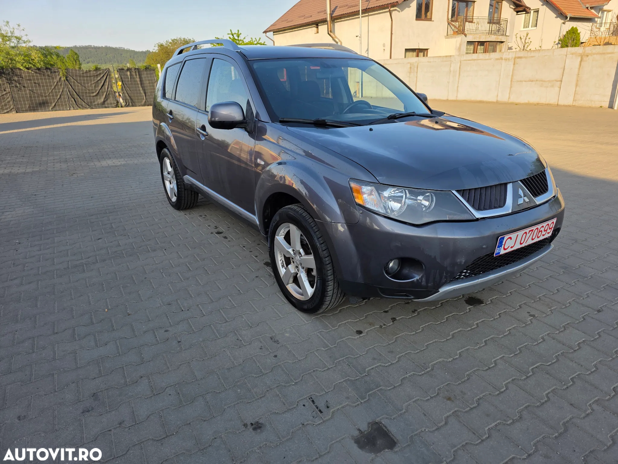 Mitsubishi Outlander 2.0 DI-D 4WD Instyle - 2